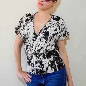 Petticoat Alley Black and White Top Ivory Womens XS Print Short Sleeve Blouse